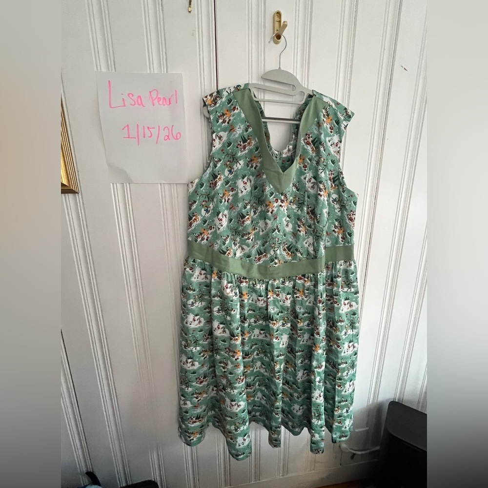 NWT Disney Dress Shop Winter Wonderland Mickey & Friends Holiday Dress